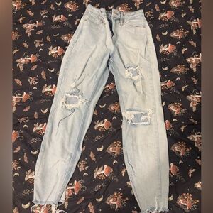 White Fox Boutique Distressed Jeans